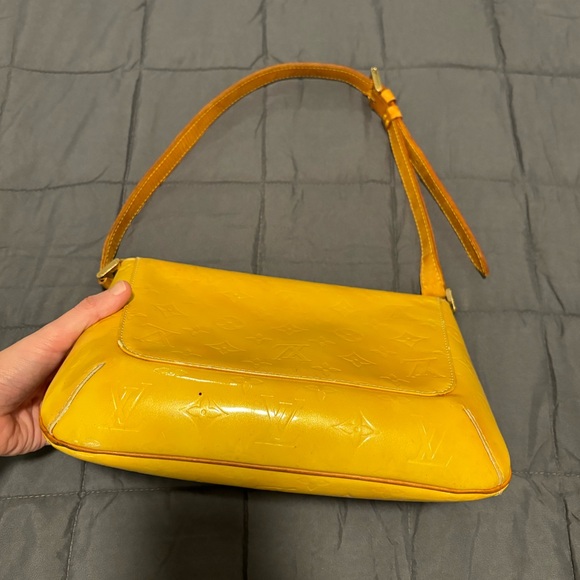 Louis Vuitton Vernis Thompson Monogram Yellow Patent Leather Street Bag 1999 - Picture 5 of 16